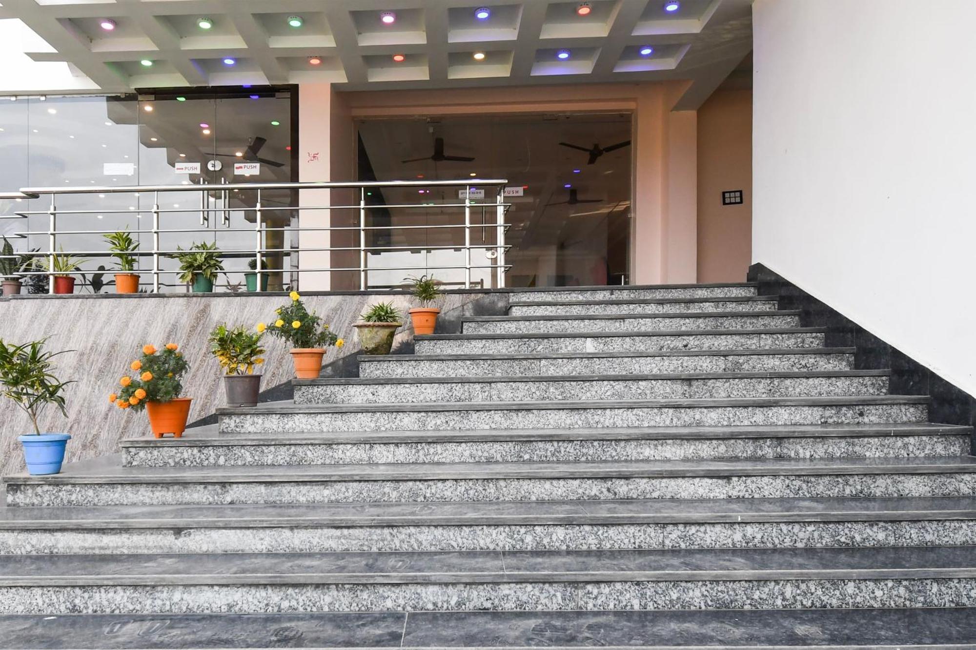 Hotel O Nilmadhab International Tarapith Exteriér fotografie